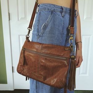 LUCKY BRAND LEATHER PURSE 🍒